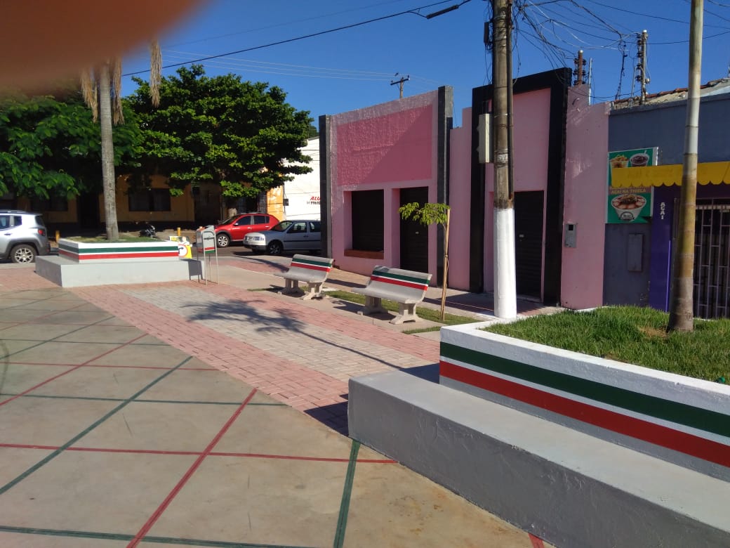 CANTEIRO BANCO E PISO 1.jpg