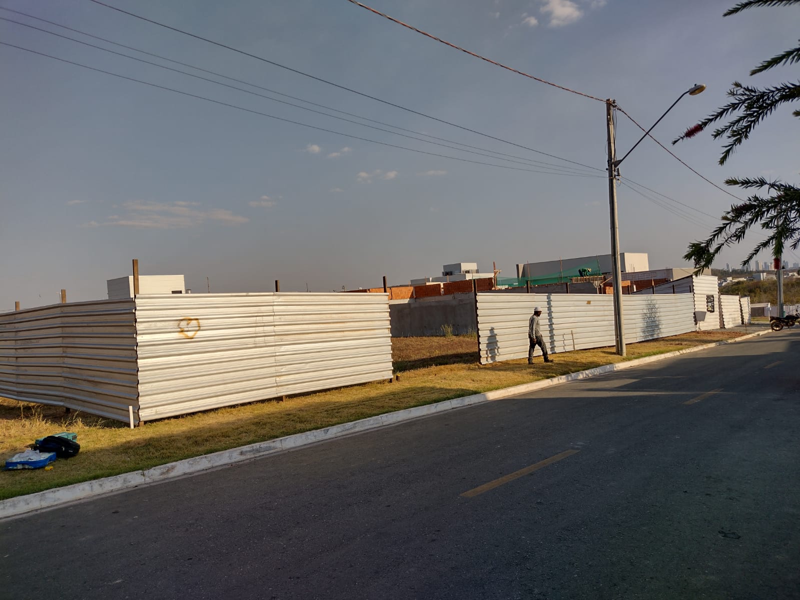 2-ALAMBRADO 19-08-2021.jpeg