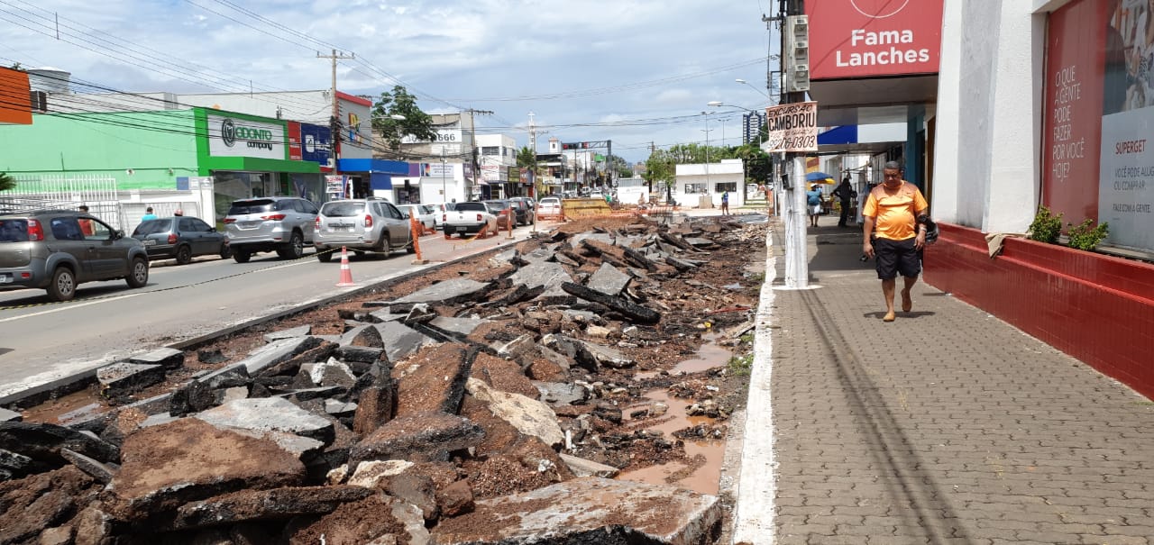 50-DEMOLIÇÃO ASFALTO 2020-02-08 at 14.20.15 (2).jpeg