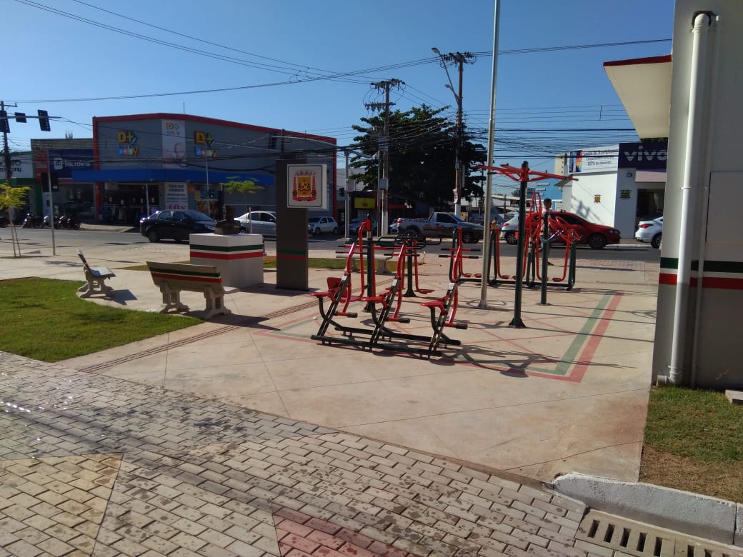 4.1VISTA EQUIPAMENTO DE GINÁSTICA.jpg