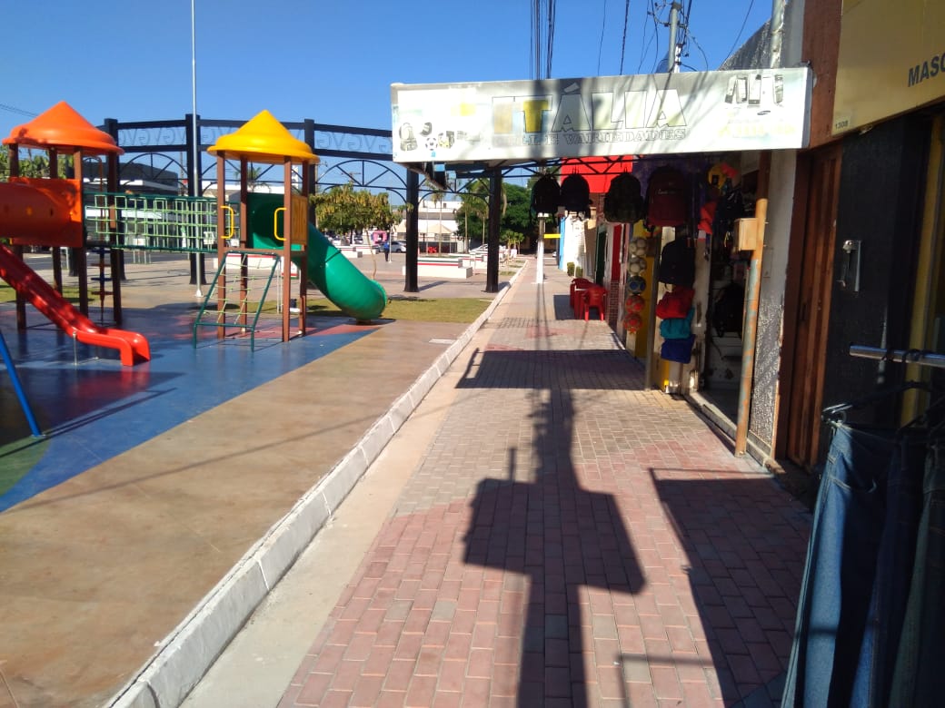 18-CALÇADA DE PAVER MEIO FIO E SARJETA.jpg