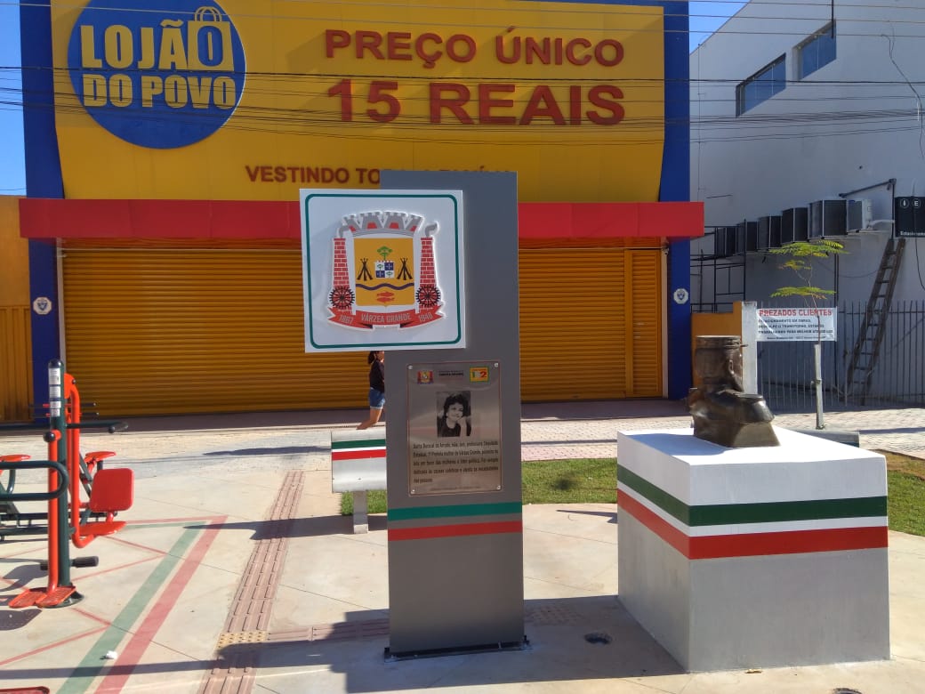 2-PLACA DE INAUGURAÇÃO 1.jpg