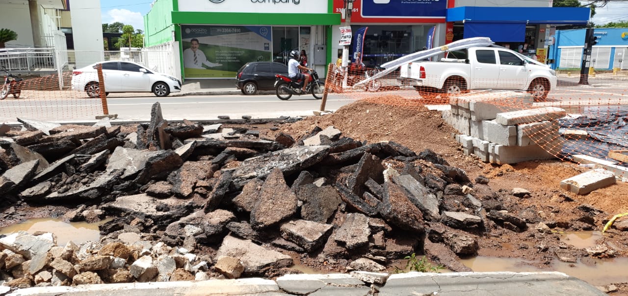 DEMOLIÇÃO ASFALTO  2020-02-08 at 14.20.15 (4).jpeg