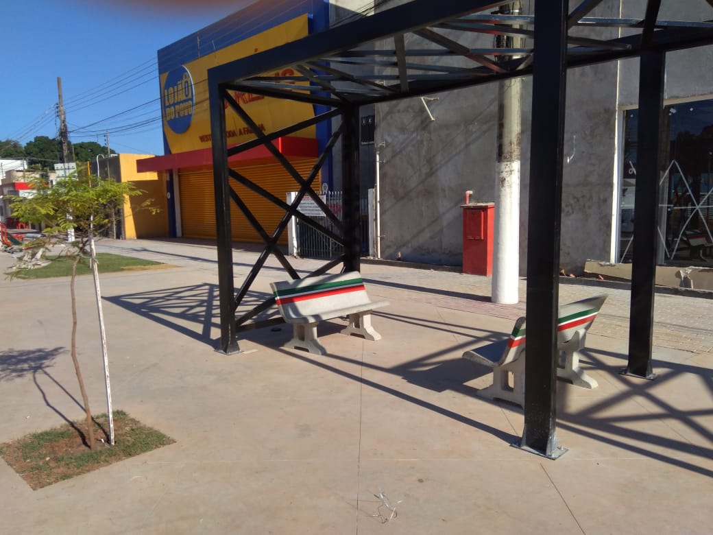 46-PERGOLADO E BANCOS 1.jpg